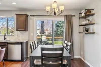 Waukee Retreat, nestled in the heart of the city, stylish and spacious house.