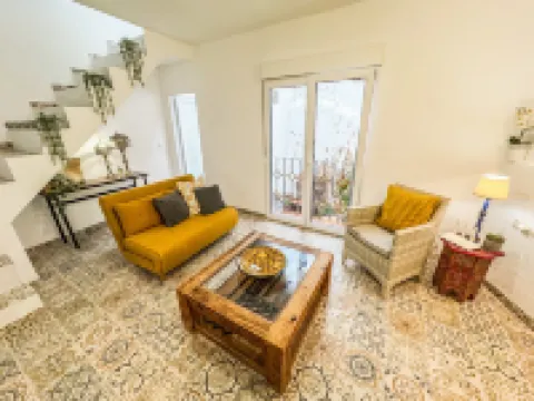 Lemon Tree Patio-Mountain View, Delightful Home in Olvera-Cadiz-Andalucia-Spain 奧維拉酒店