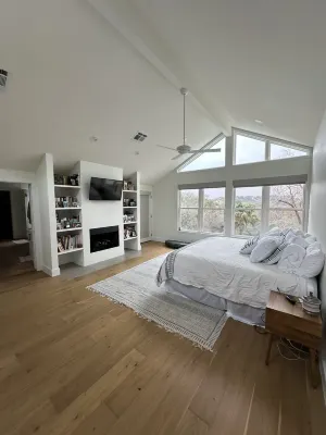 Austin Paradise in the hills just 4 miles from downtown and 2 miles to Zilker. Hotel a West Lake Hills