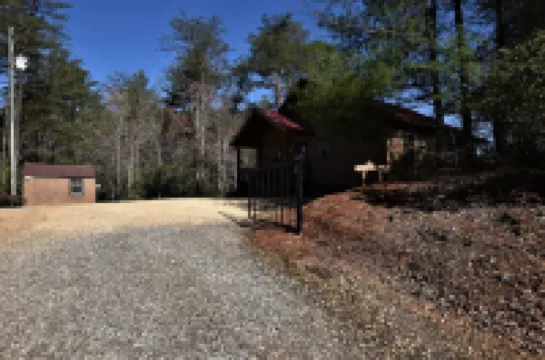 Vista Ridge Cabin, A Romantic Getaway in Helen, GA