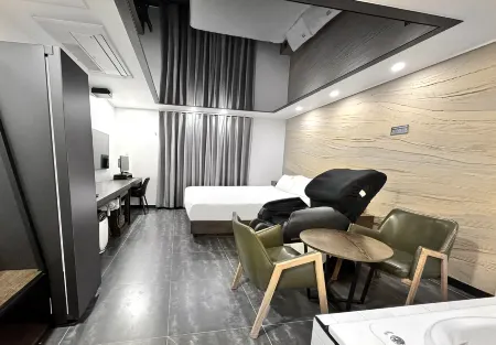 Jinju Hotel the V Отели в г. Чинджу