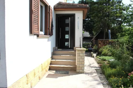 Sebnitz Garden Retreat