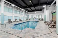 HomeTowne Studios by Red Roof & Conference Center Cortland Hoteles en Cortland West