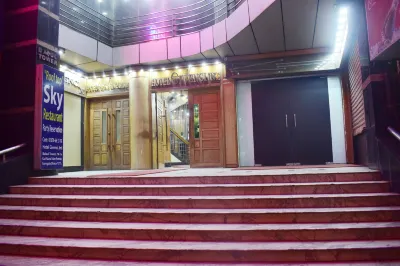 Hotel Givenci International Hotel a 