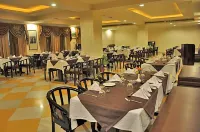 Hotel Rudra Continental Rudrapur - 朝食