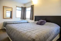 Foreshore Motor Lodge Hotels in Lower Hutt