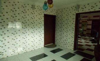 Vic James Apartments