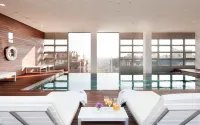 Hotel Reina Petronila - Pools