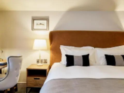 The Wellington Arms โรงแรมในHook