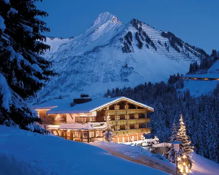 Alpine Lifestyle Berghotel Madlener Hotels in Damuls