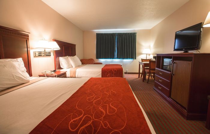 Bridgeway Inn & Suites