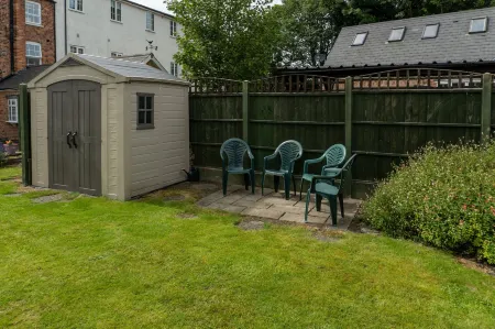 The Lawns Guest House Отели в г. Хейтон