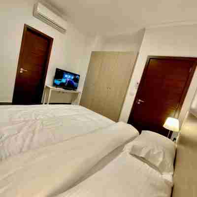 Waves Luxury Apartments Rooms