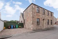 The Howff - Lovely 2-Bed Apartment in Anstruther - parcheggio