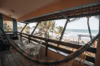 Porto Paraíso Hostel Pé na Areia Hotels in 