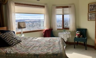 Rocky Mountain View Bed & Breakfast
