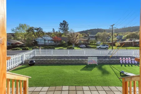 The Gather House! Super Clean, Super Comfortable and Super Private!