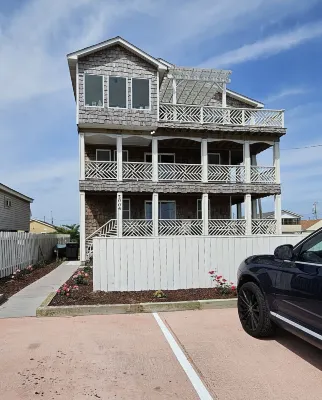 Beach Road Bed and Breakfast Hotels in Kill Devil Hills