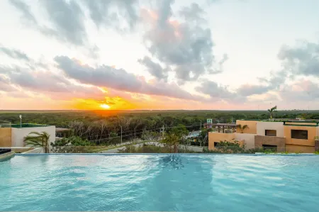 Aloft Tulum