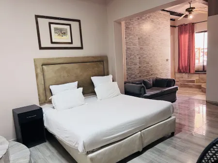 Highlands Lodges & Apartments Отели рядом с достопримечательностью «Haka Game Park»