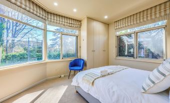 StayAU Spacious 6BR McKinnon Pool Home