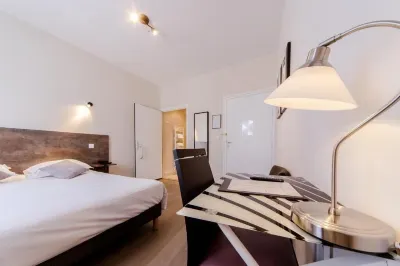 Logis Hotel - le Petit Bellon Các khách sạn ở Chamant