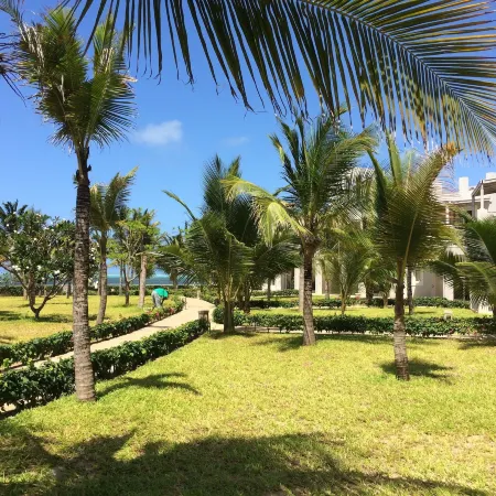 Life Resort St. Thomas Royal Palm
