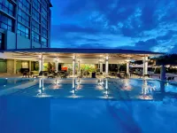 Summit Rainforest & Golf Resort - Pools