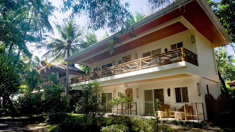 Mike's Dauin Dive Resort