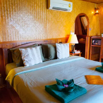 Koh Kood Beach Resort Отели рядом с достопримечательностью «Huang Nam Keaw Waterfall»