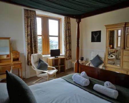 Kilchoan Hotel Hotels in Acharacle