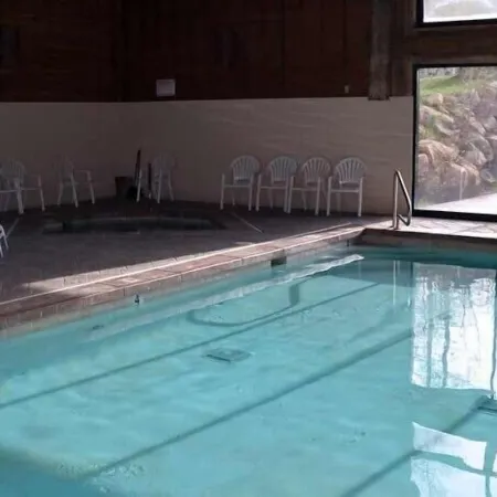Daniels Summit Lodge