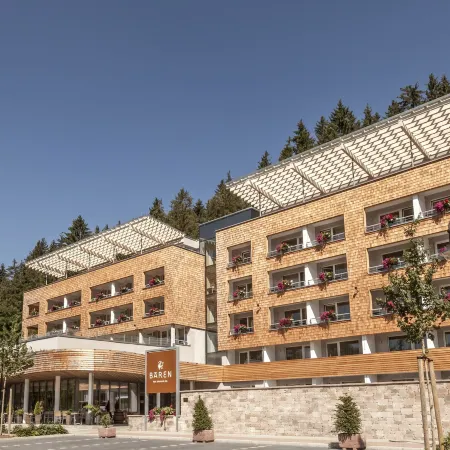 Hotel Bären Titisee Отели в г. Титизее-Нойштадт