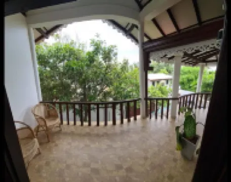 Ja-Elas French Touch 5