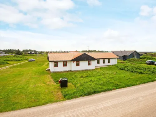 Lovely Holiday Home in Jutland with Hot Tub