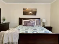 Large 7Br,4BA, Short Walk to Niagara Falls Hotels in Lewiston