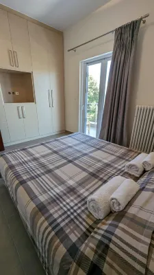 Samaras Apartments in Kamena Vourla Hôtels à : Karavomilos