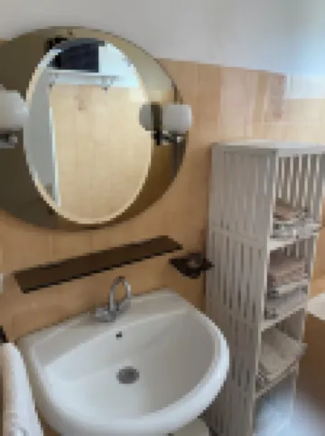 Beautiful Sea View Apartment, in Residence, Ideal for Couple with or Without Children Hotels in 