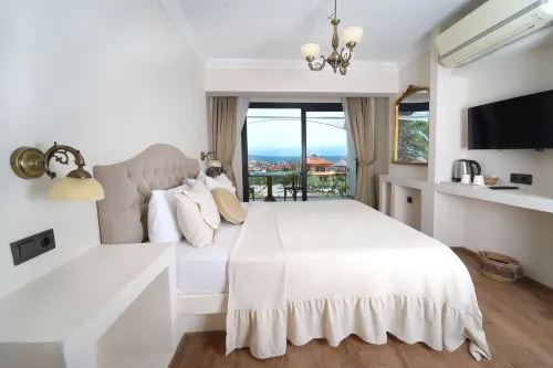 Cunda House Kucuk Otel - Pools