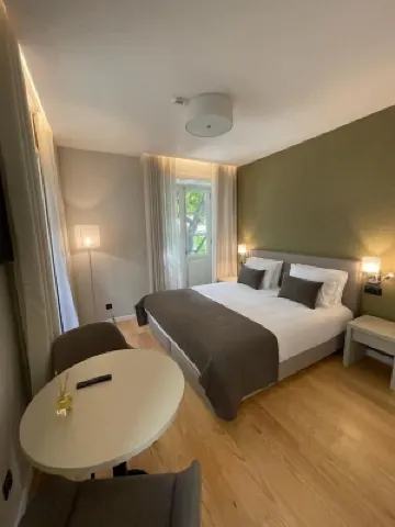 Pier House Accommodation Hotel a 