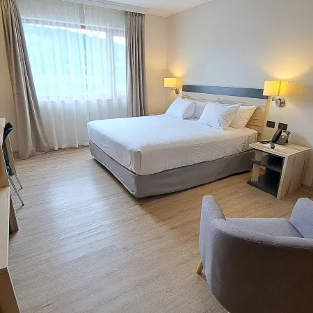 Hotel Diego de Almagro Castro