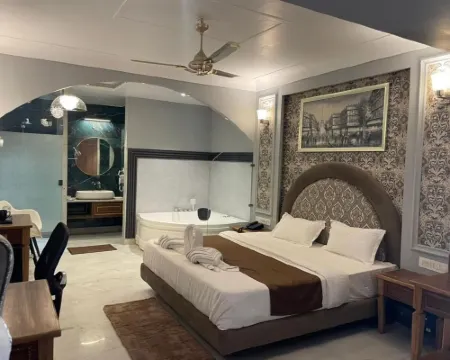 Mahal E Noor Amritsar Haveli Hotels in Sirsa