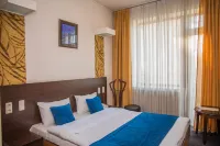 Cascade Hotel