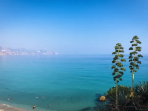 Olée Torrox Costa Holiday Rentals by Fuerte Group トロクスのホテル