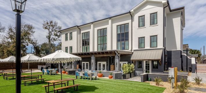 Lily Hall Hotels in Pensacola