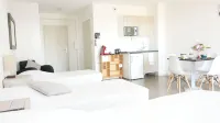 Zenao Appart'Hotel Hotels in Neuilly-le-Réal