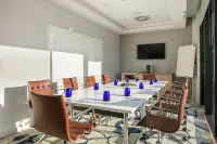 Courtyard by Marriott Keele Staffordshire - parking