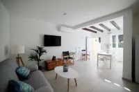 Very cozy apartment, near the sea, in a very quiet area Menorca.