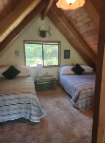 Cozy Rustic Private Packwood Cabin