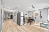 Cozy, modern 2 story townhome!
